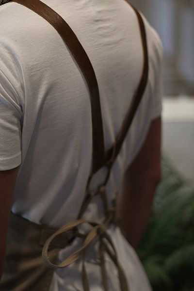 Ποδιά Μπεζ Καραβόπανο